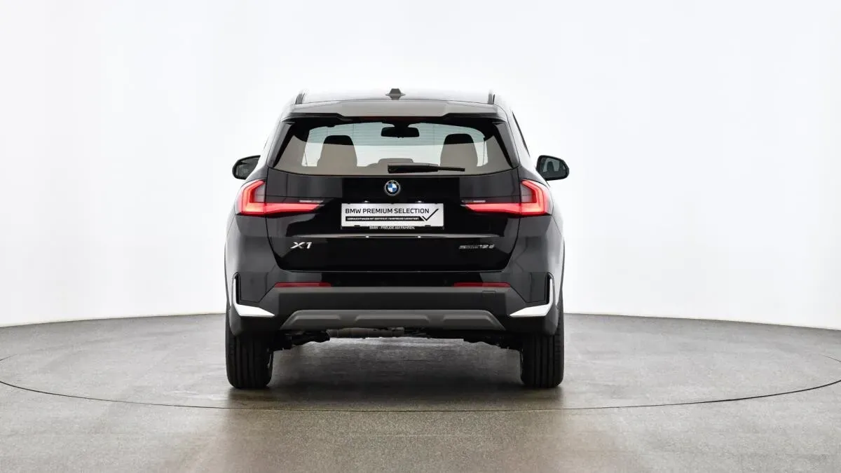 BMW X1 2025 photo 2