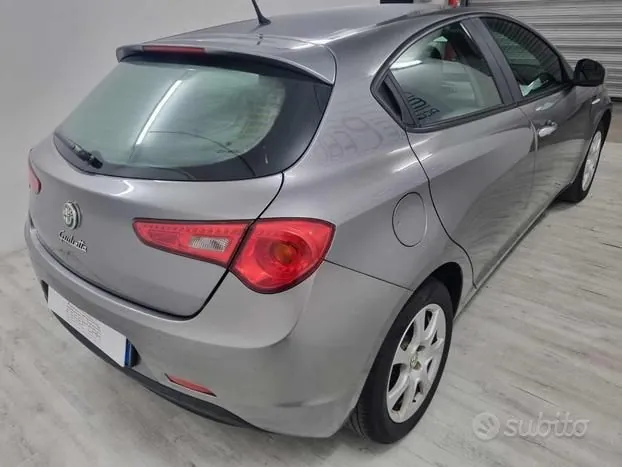 Alfa Romeo Giulietta 2013 photo 4