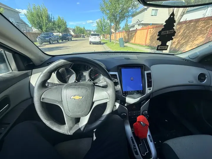 Chevrolet Cruze 2011 photo 4