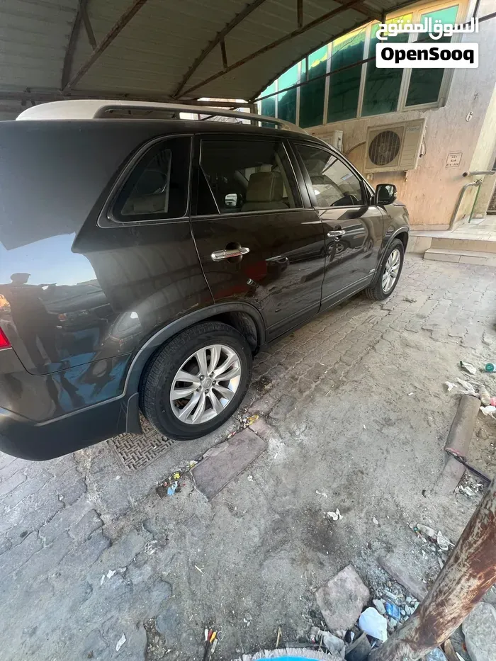 Kia Sorento 2011 photo 2
