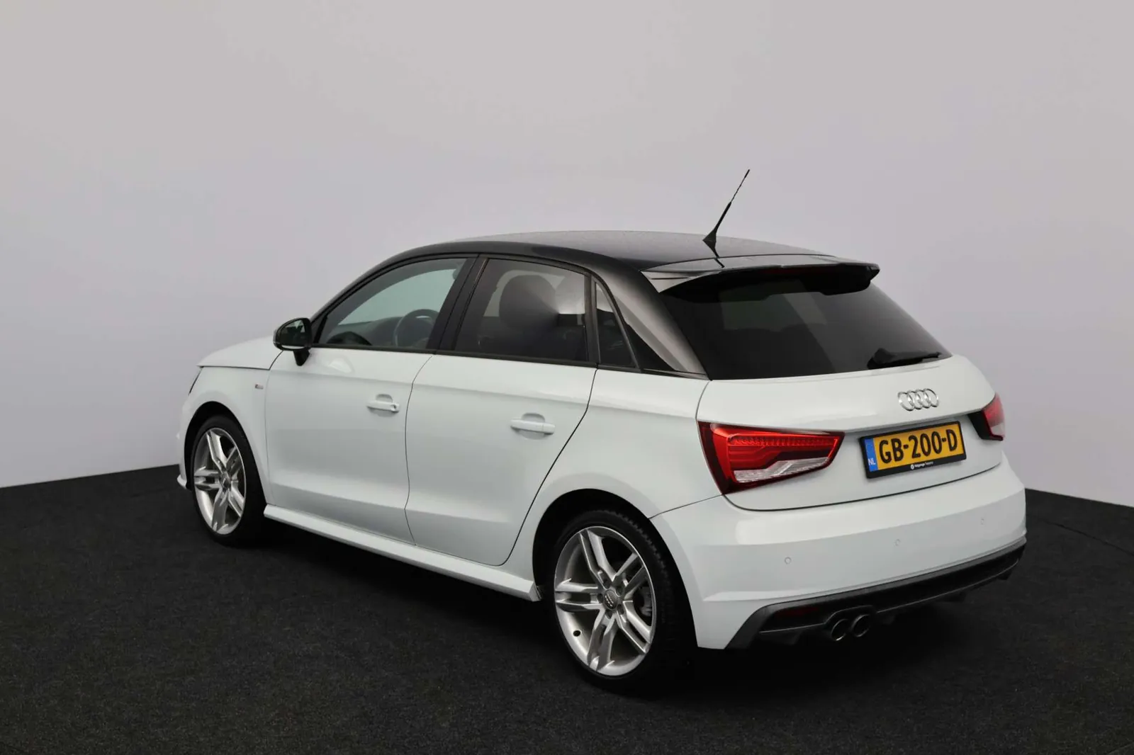 Audi A1 Sportback 2015 photo 2