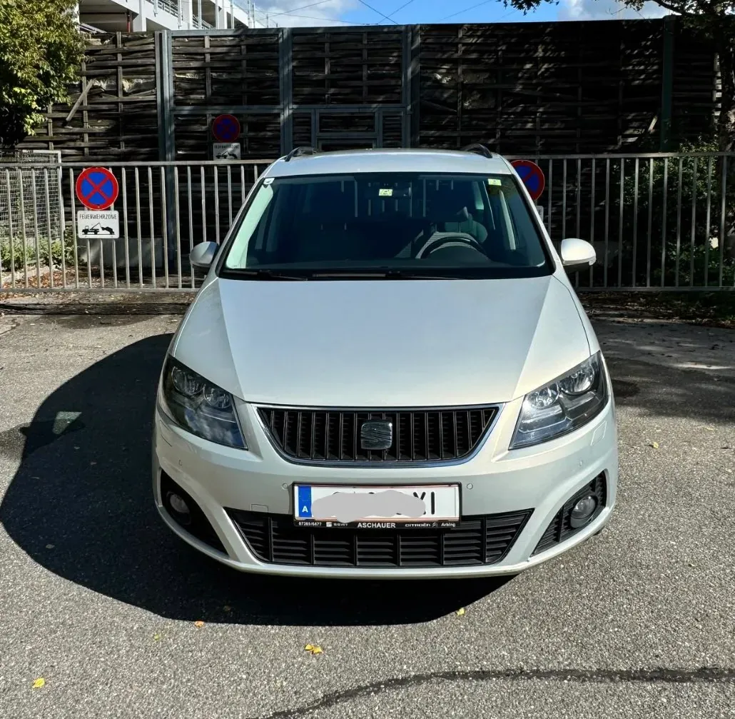 Seat Alhambra 2011 photo 3