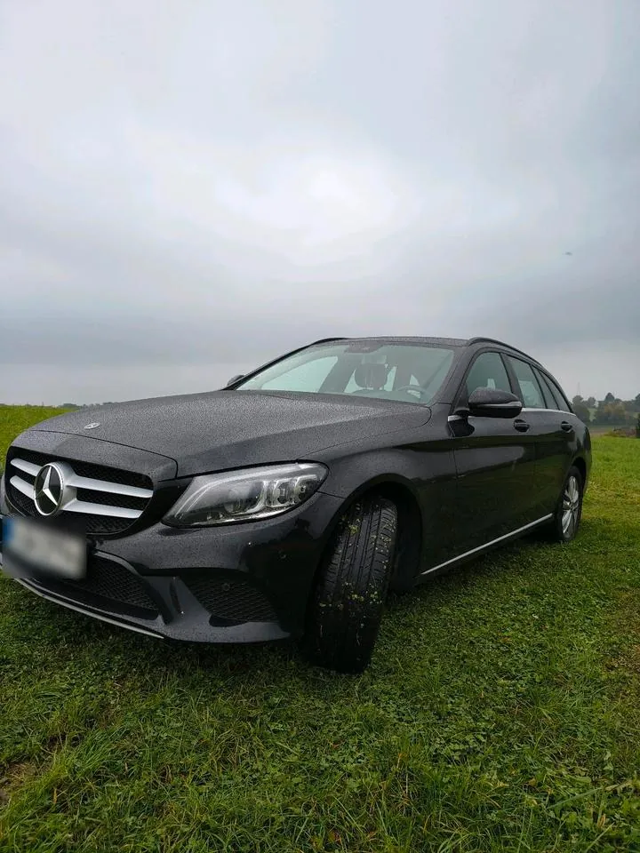 Mercedes-Benz C 220D