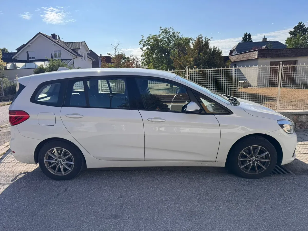 BMW 2 Series 2017 photo 2