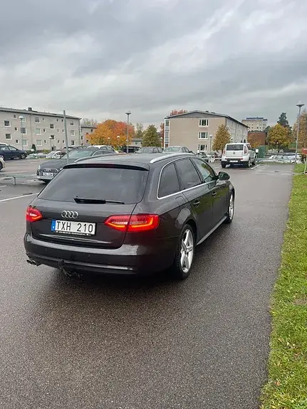 Audi A4 2013 photo 4
