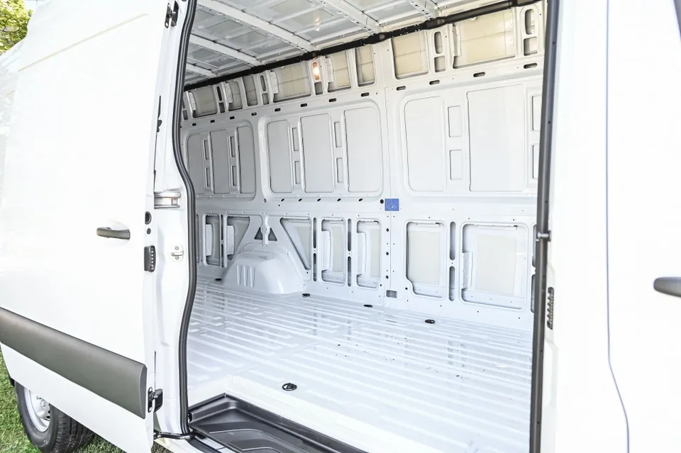 Mercedes-Benz Sprinter 2026 photo 5