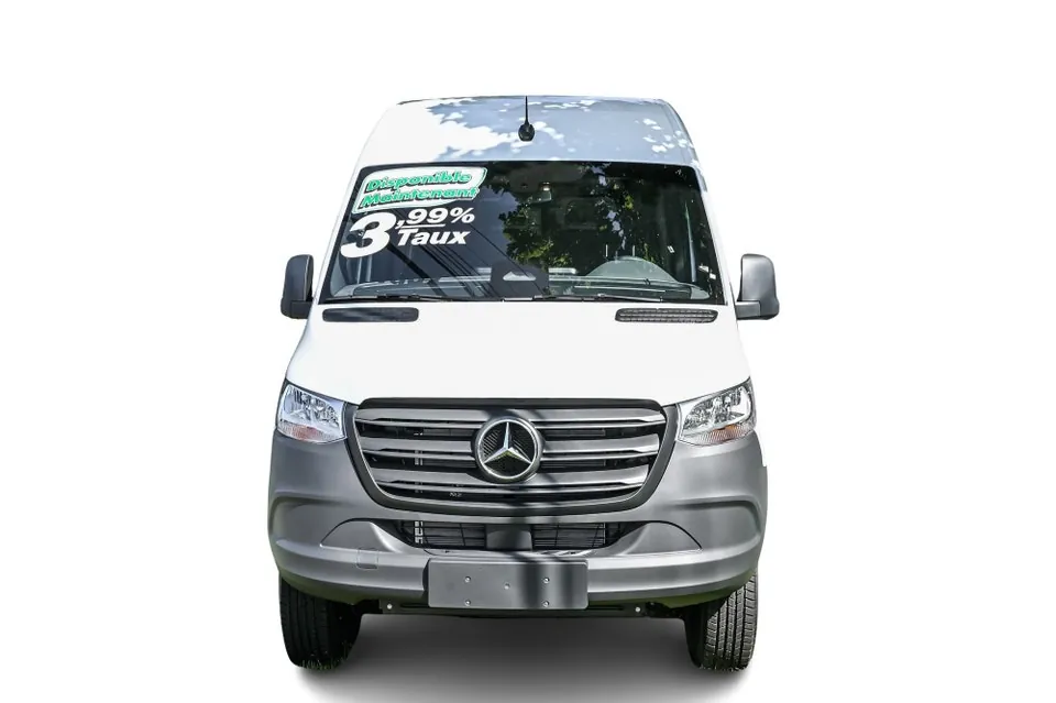 Mercedes-Benz Sprinter 2026 photo 2