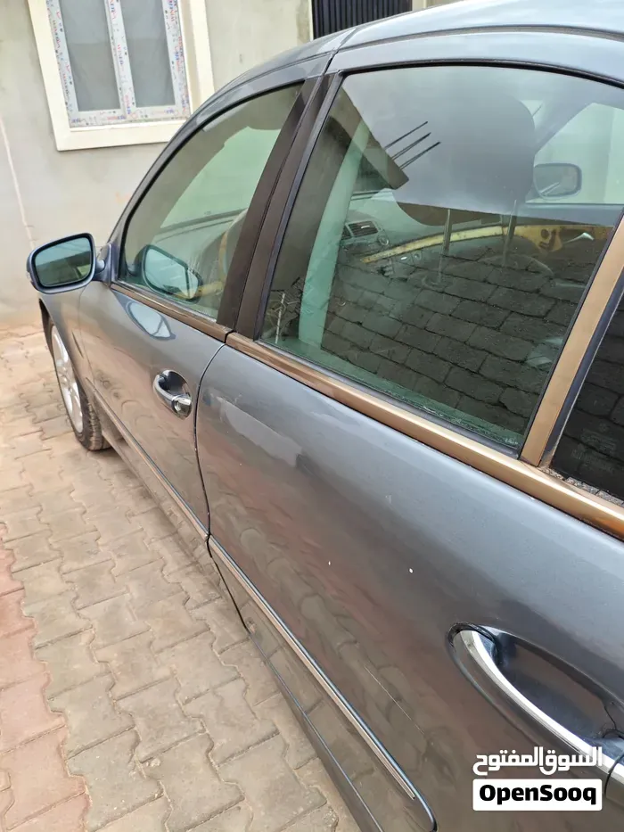Mercedes-Benz E-Class 2026 photo 4