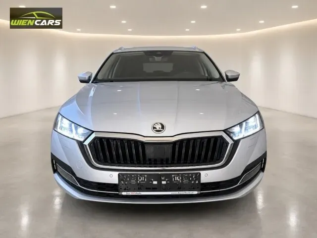 Skoda Octavia 2023 photo 3