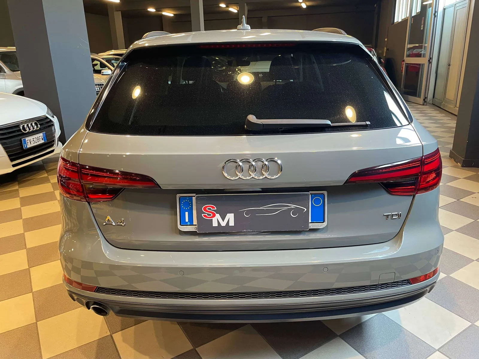 Audi A4 2018 photo 5