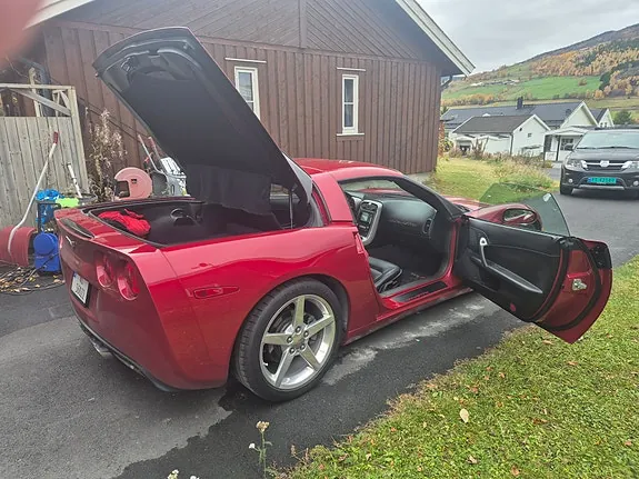 Chevrolet Corvette 2005 photo 4