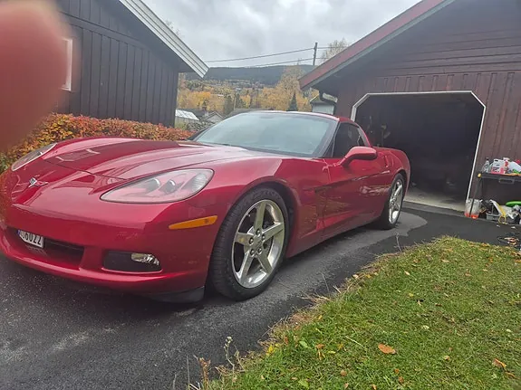Chevrolet Corvette 2005 photo 2
