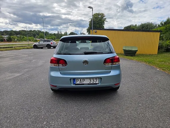 Volkswagen Golf Vi 2011 photo 2