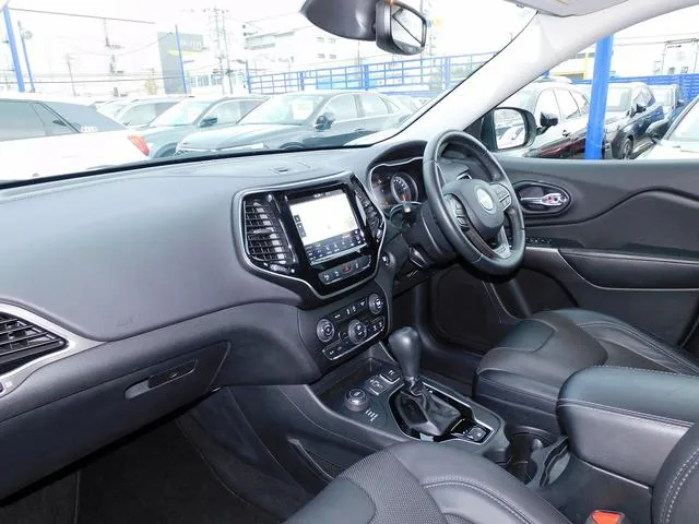 Chrysler Cherokee 2020 photo 4