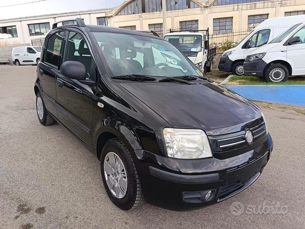 Fiat Panda 2011 photo 2