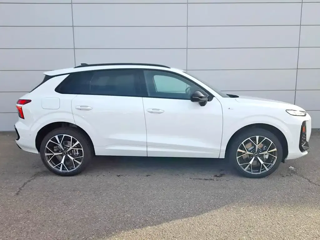 Audi Q3 2026 photo 4