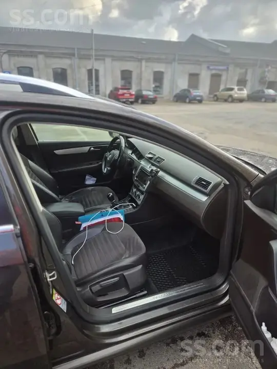Volkswagen Passat B7 2013 photo 5