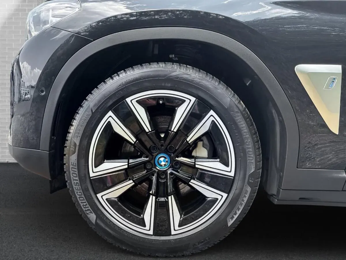 BMW Ix3 2022 photo 3