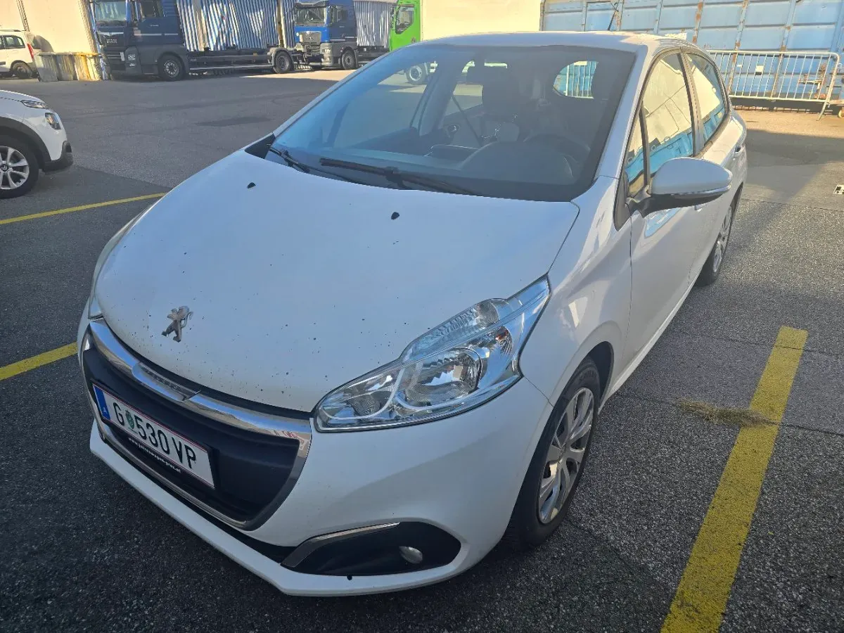 Peugeot 208