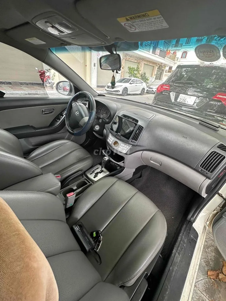 Hyundai Avante 2011 photo 5