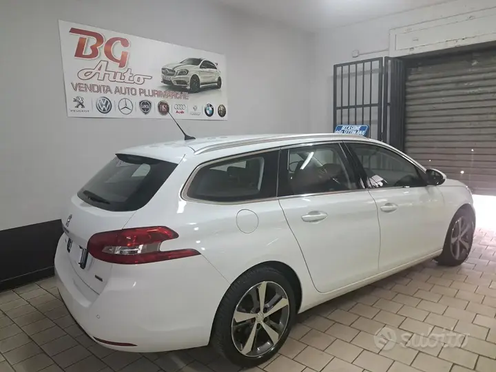 Peugeot 308 2016 photo 4