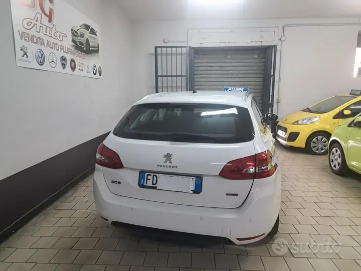 Peugeot 308 2016 photo 3