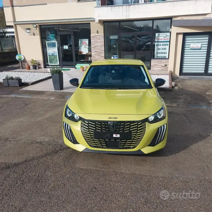 Peugeot 208