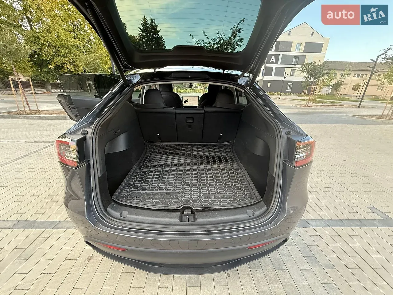 Tesla Model Y 2022 photo 5