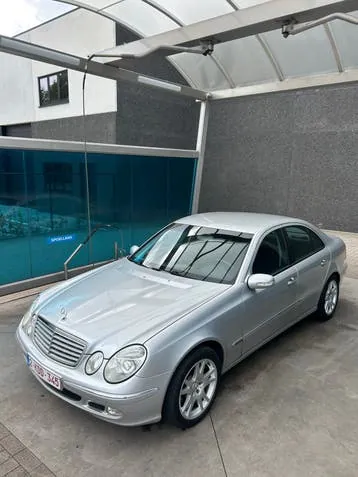 Mercedes-Benz E220