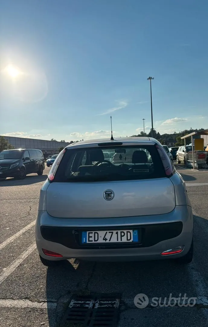Fiat Punto Evo 2010 photo 3