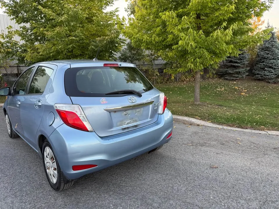 Toyota Yaris 2012 photo 3