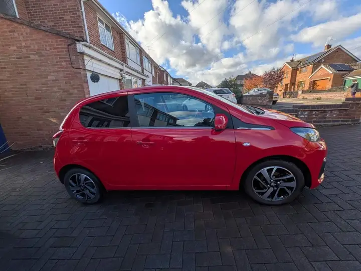 Peugeot 108 2015 photo 4
