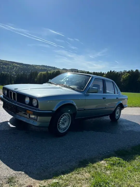 BMW 3 Series 1986 photo 3