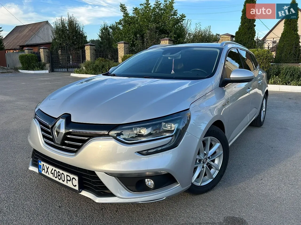 Renault Megane 2017 photo 2
