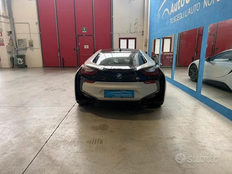 BMW I8 2020 photo 4