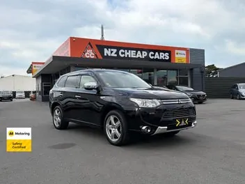 Mitsubishi Outlander 2014 photo 2
