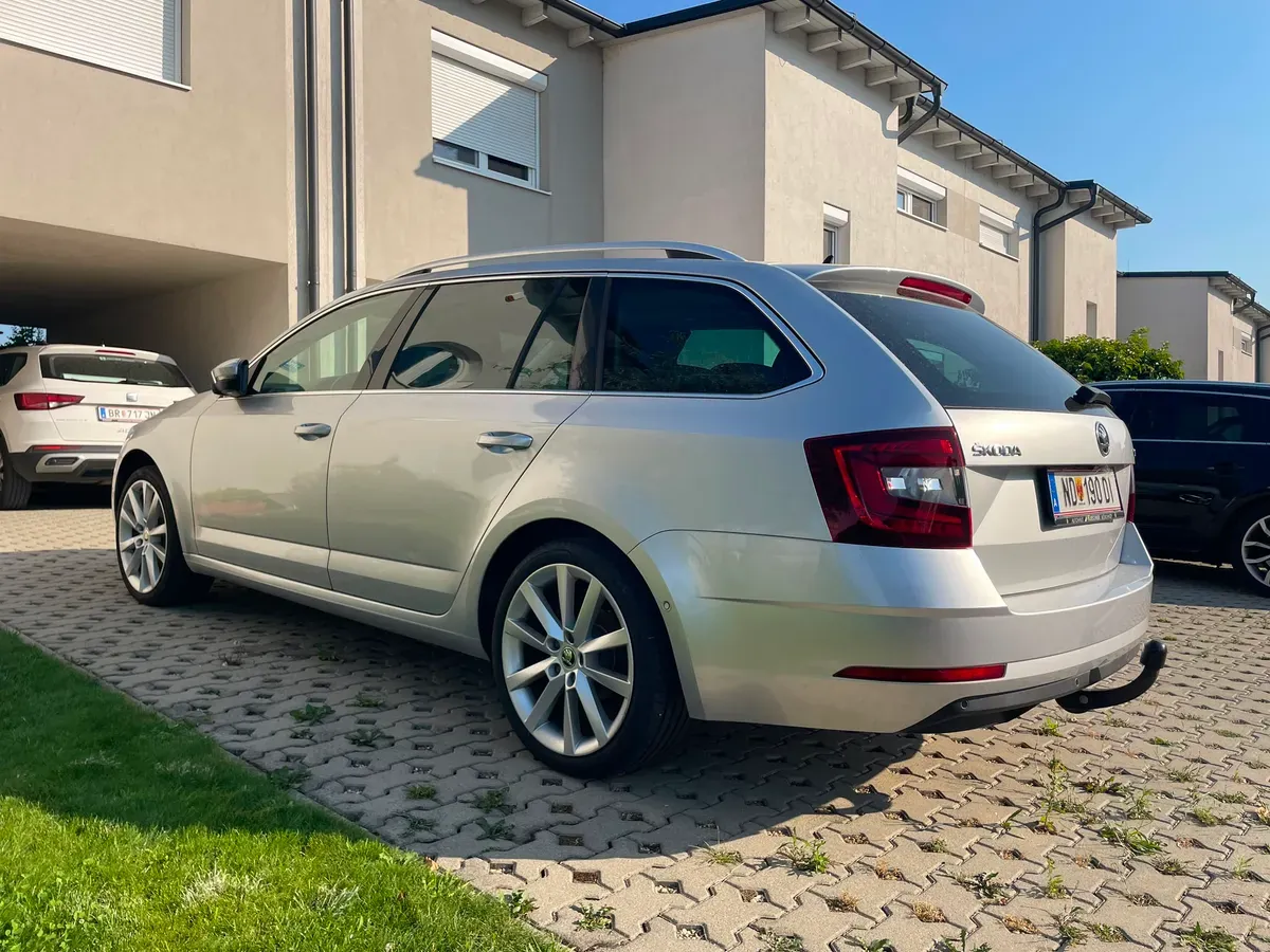 Skoda Octavia 2017 photo 2