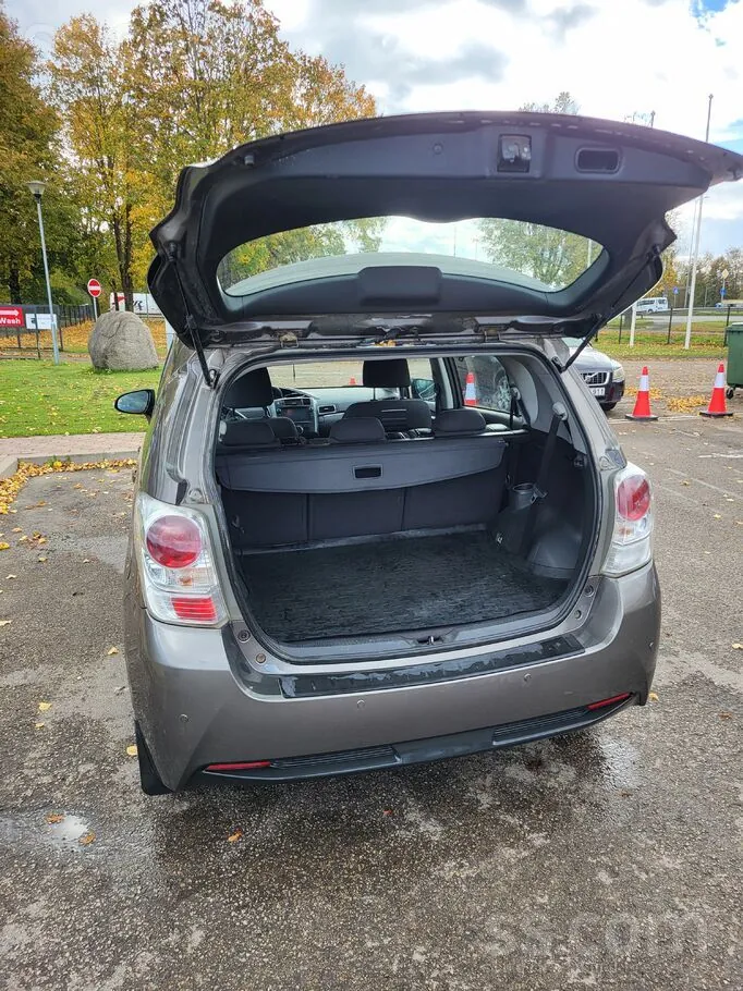 Toyota Verso 2016 photo 3