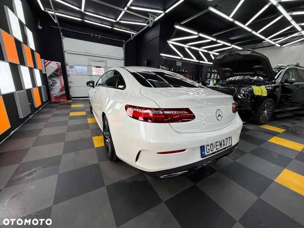 Mercedes-Benz E-Class 2017 photo 4