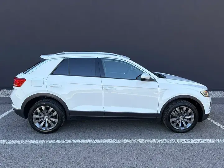 Volkswagen T-Roc 2019 photo 3