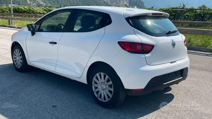Renault Clio 2016 photo 4
