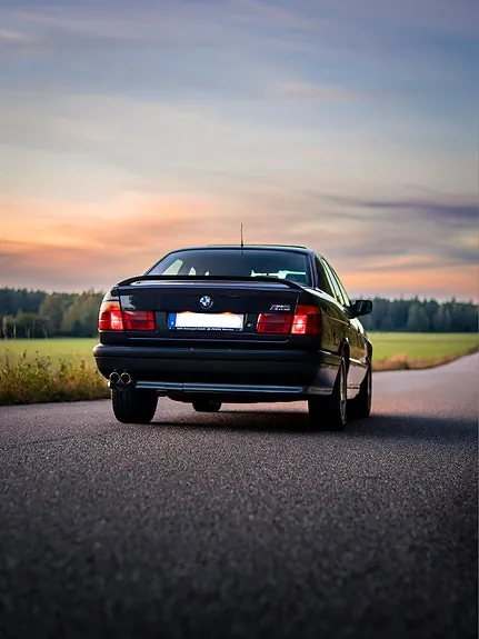 BMW M5 1990 photo 5