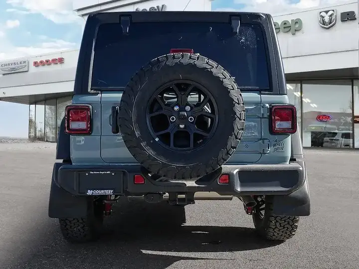 Jeep Wrangler 2026 photo 5