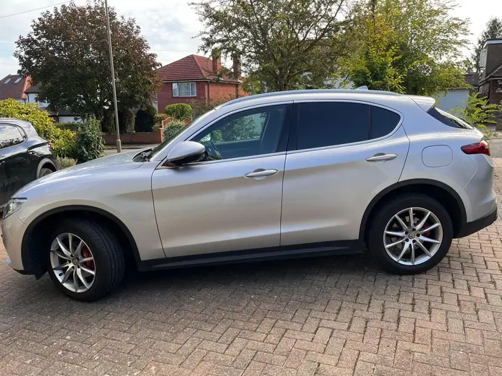 Alfa Romeo Stelvio 2019 photo 3