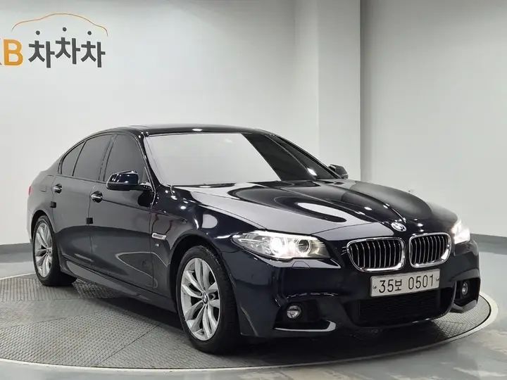 BMW 5 Series 2016 photo 4