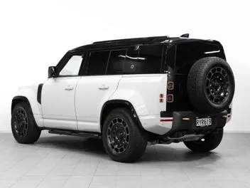 Land Rover Defender 2026 photo 4
