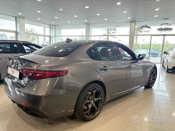 Alfa Romeo Giulia 2019 photo 3