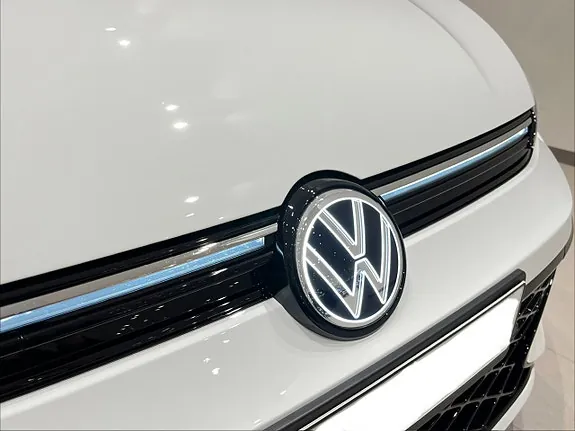 Volkswagen Golf I 2026 photo 3