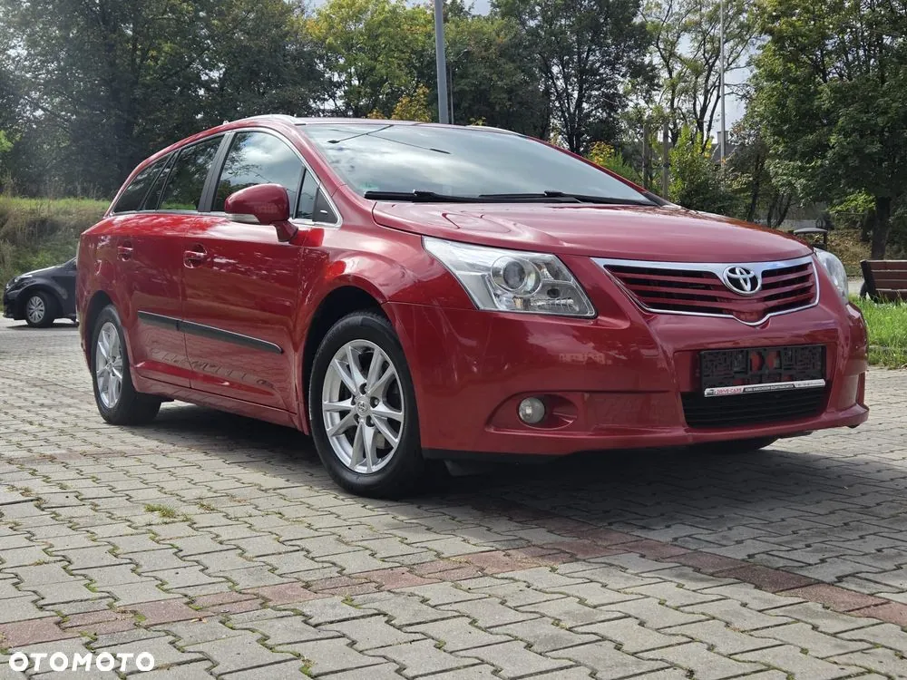 Toyota Avensis 2011 photo 3