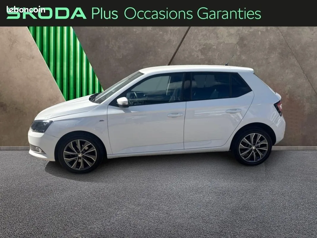 Skoda Fabia 2017 photo 2
